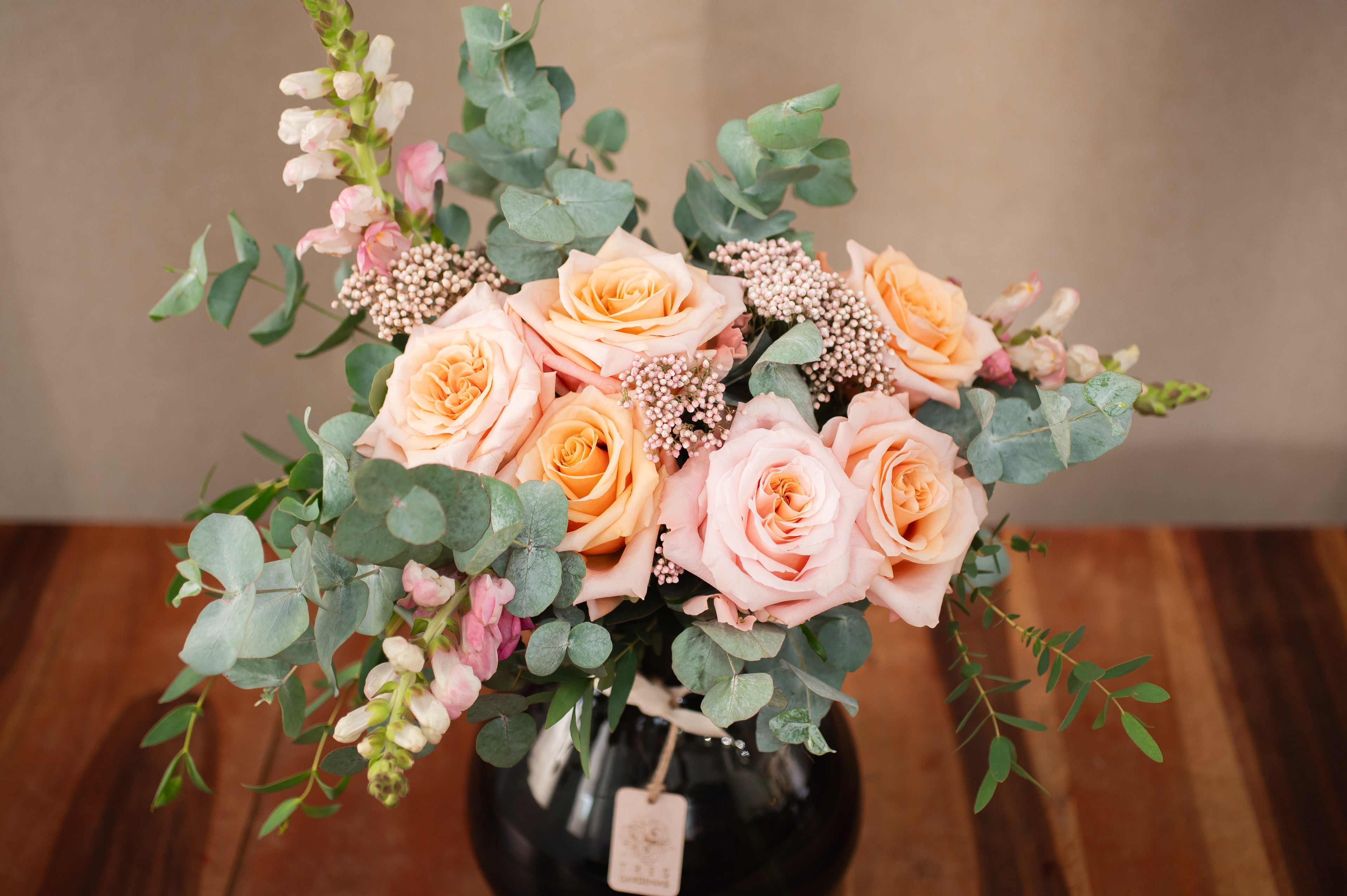 Arreglo Eugenia (Jarrón Incluido)