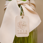 Jarrón con Ranúnculos y Tulipanes - Tres Gardenias