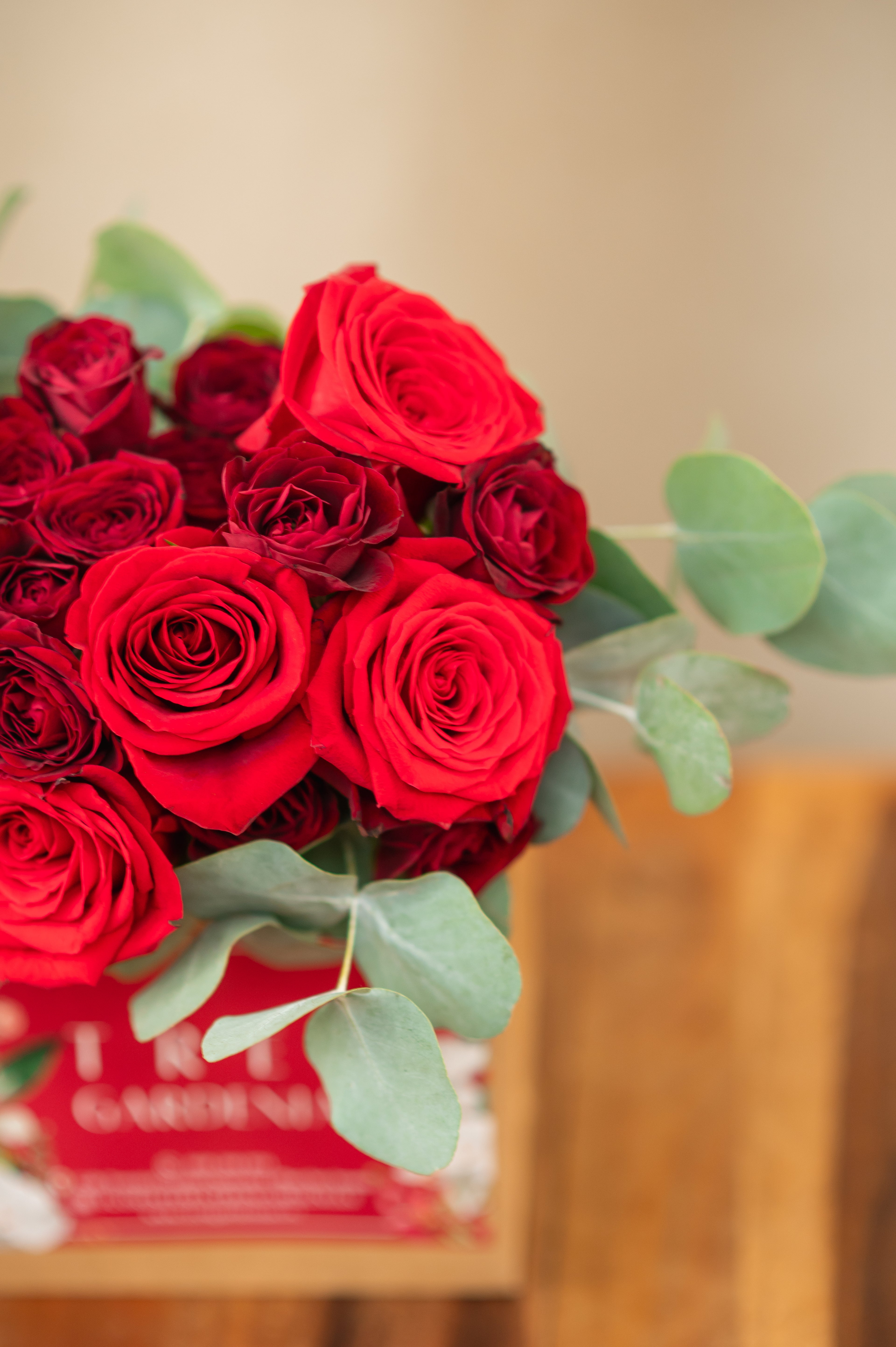 Rosas Rojas en Caja
