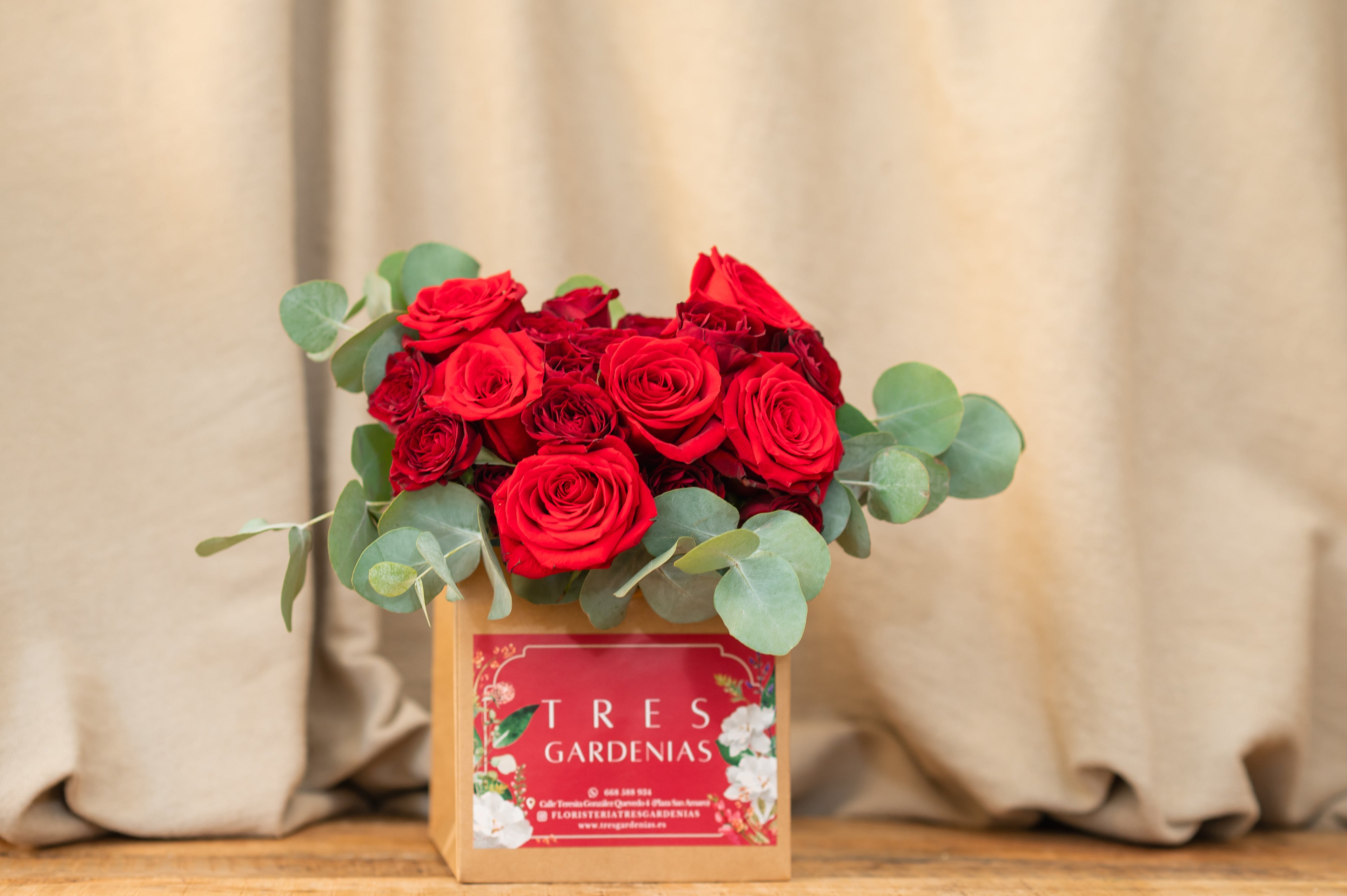 Rosas Rojas en Caja