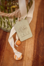 Seleccion de Tonos Blancos (Jarrón Incluido) - Tres Gardenias