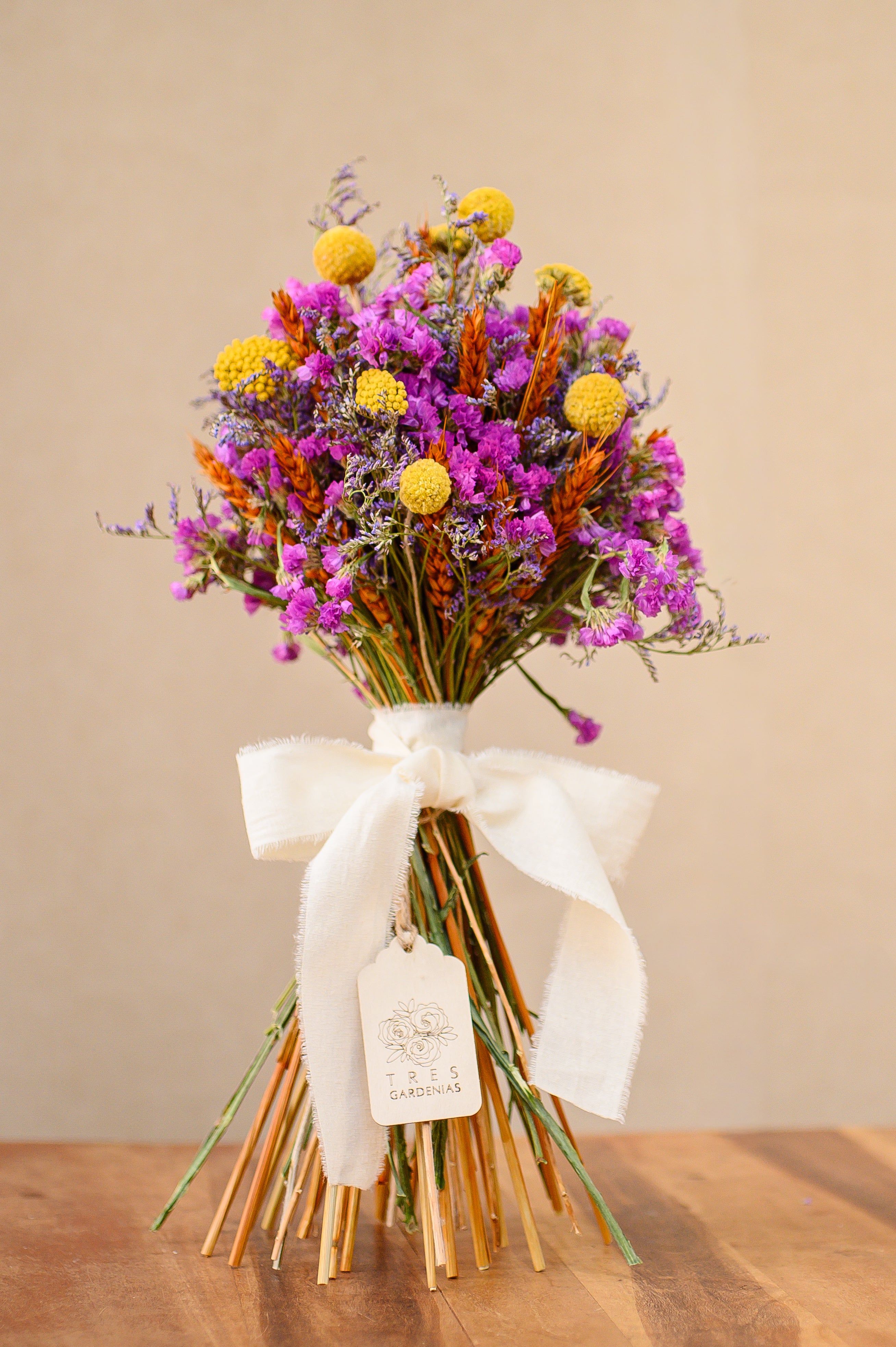 Bouquet de Flores Preservadas y Naturales de Larga Duración (Tonos Fuertes)