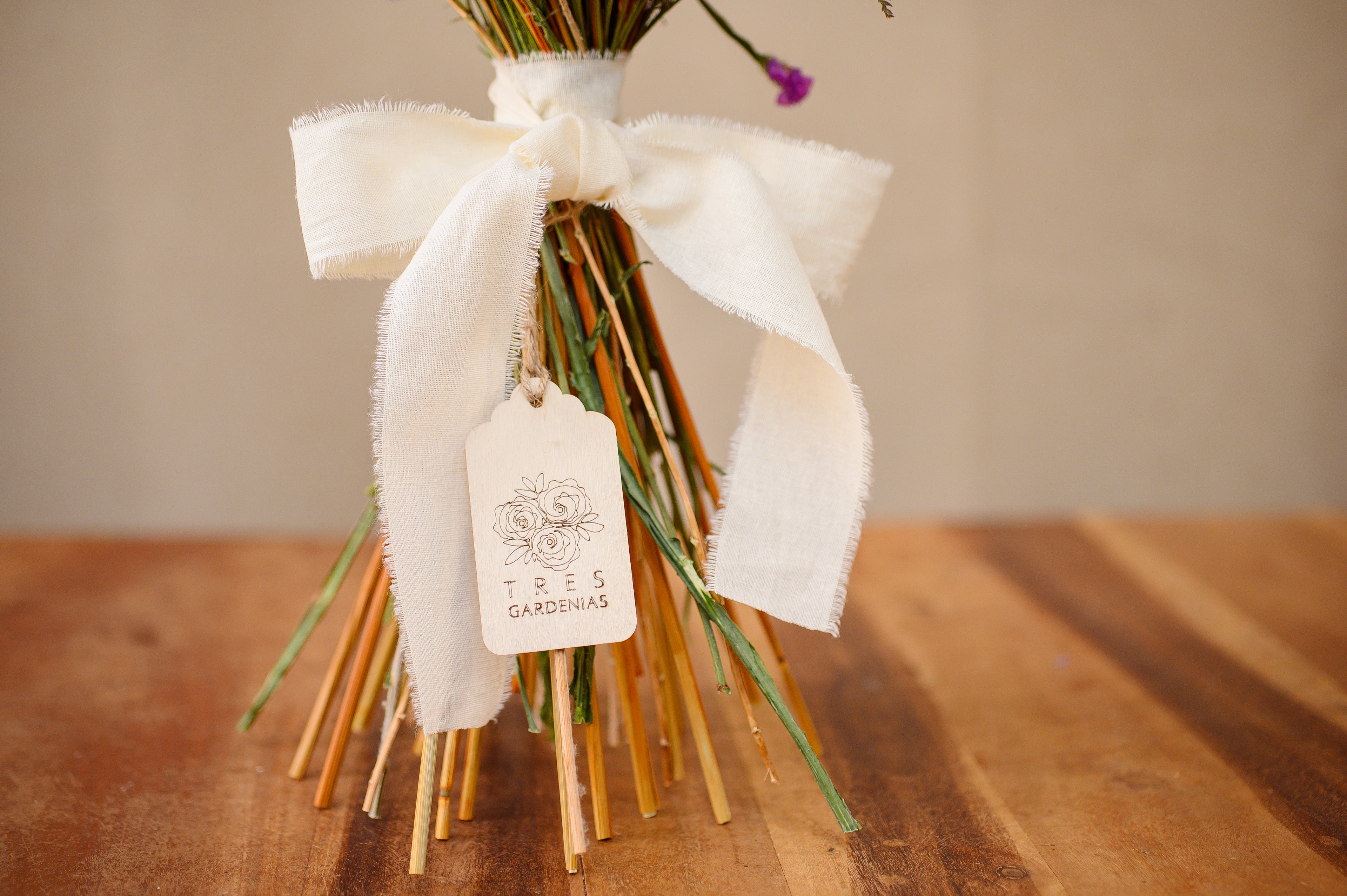 Bouquet de Flores Preservadas y Naturales de Larga Duración (Tonos Fuertes)