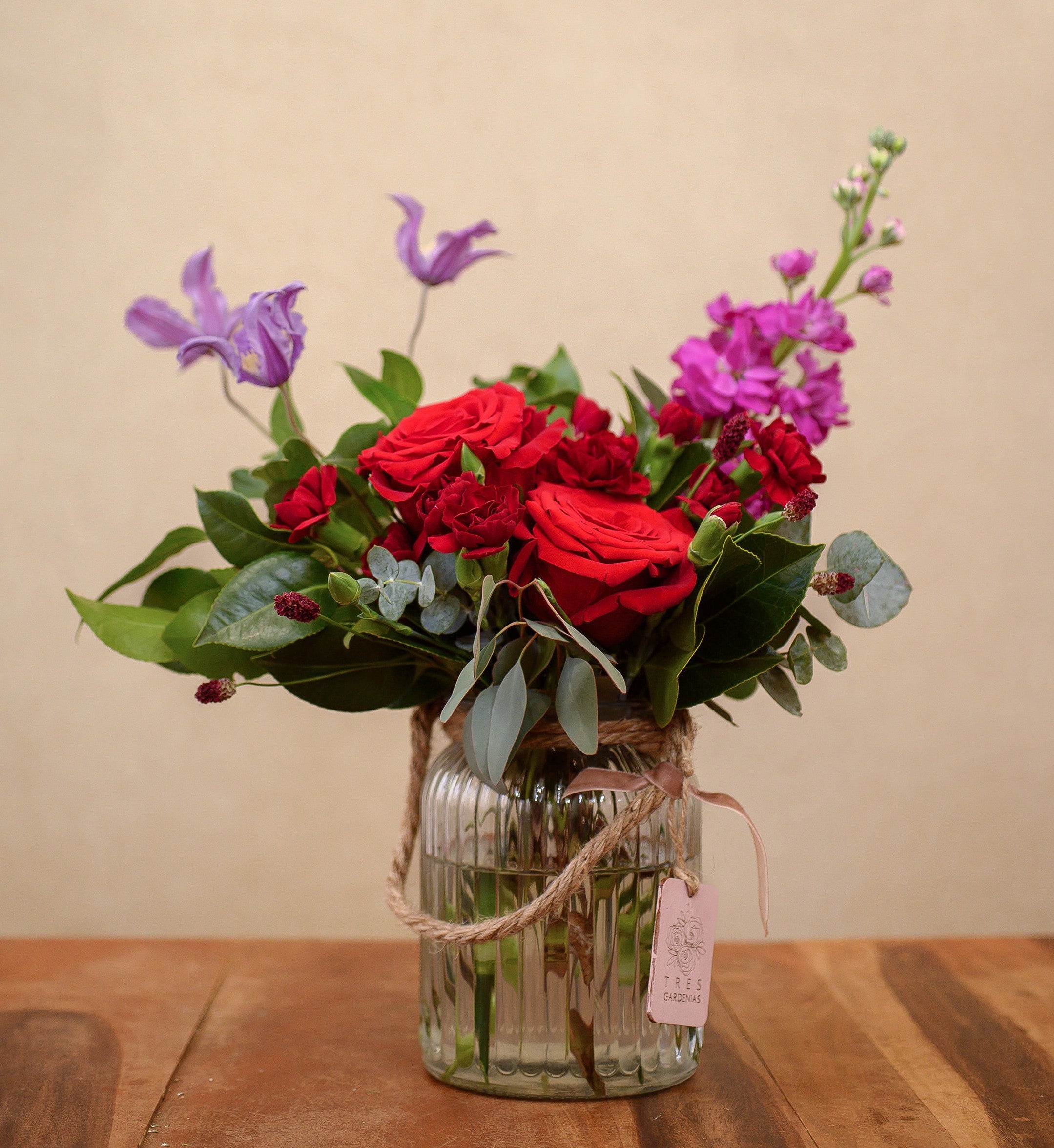 Seleccion de Tonos Rojos (Jarrón Incluido)