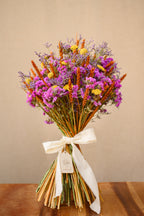 Bouquet de Flores Preservadas y Naturales de Larga Duración (Tonos Fuertes)