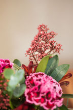 Centro de Mesa con Flor de Temporada